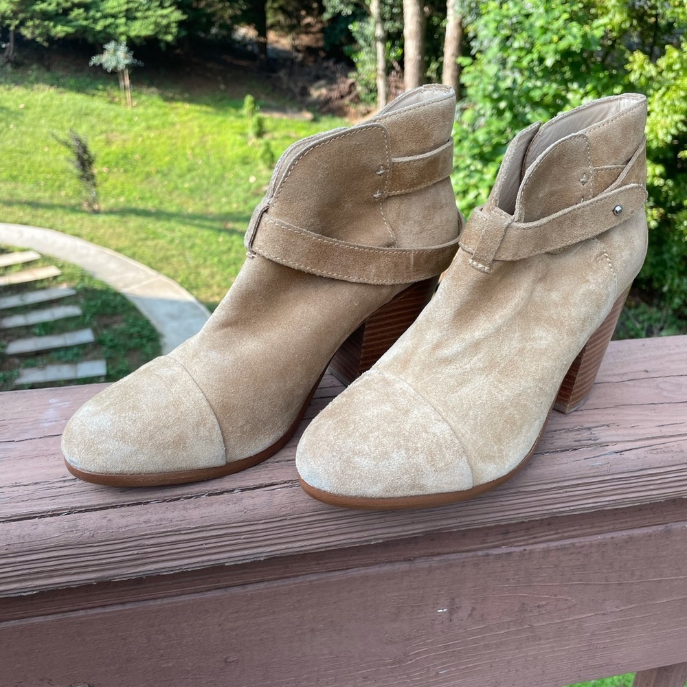 Rag & bone Harrow Boot - Calf Suede
Ankle Boot